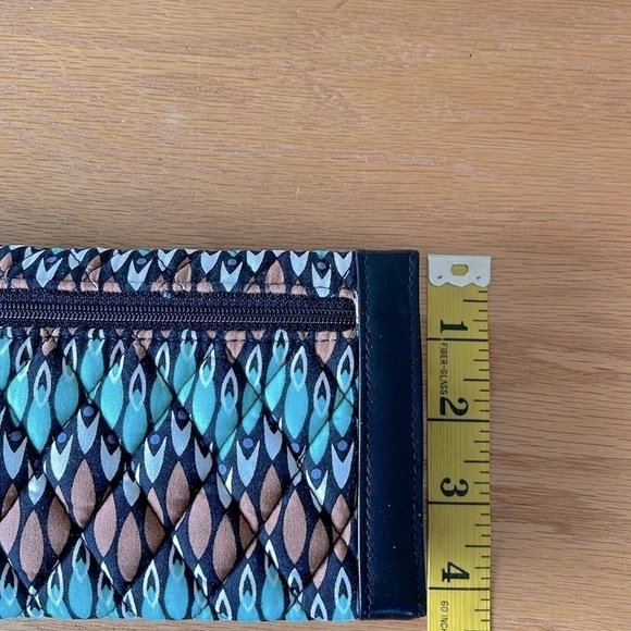 NWT Vera Bradley Trifold Wallet in Sierra Stream - Picture 7 of 7